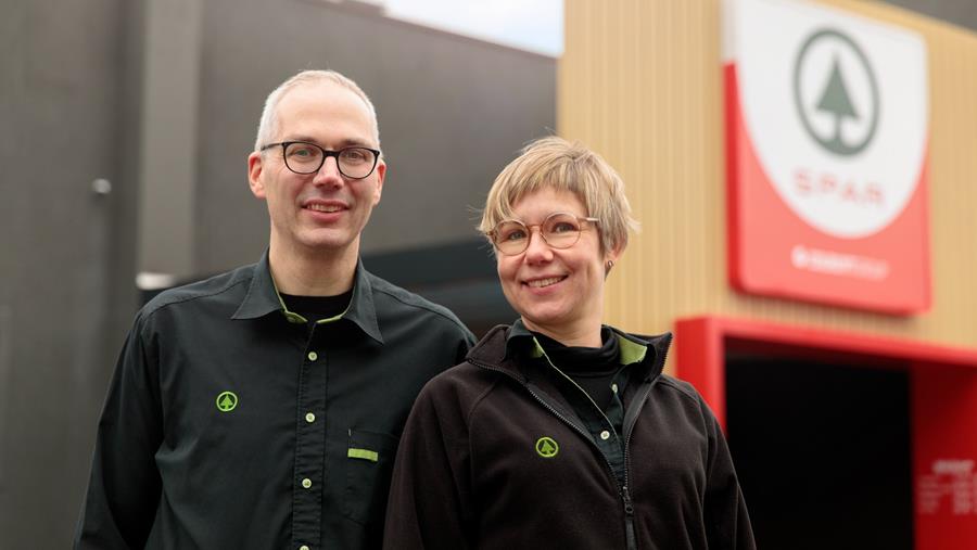 Le couple d'entrepreneurs Nele et Filip convaincu par Spar