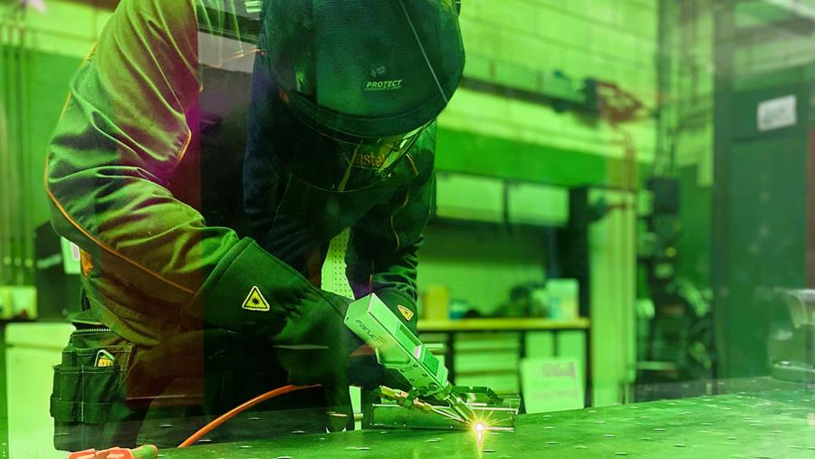 Comment procéder au soudage laser manuel en toute sécurité?